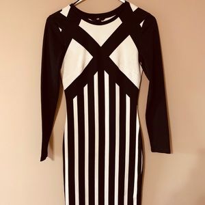 H&M form fitting XS Dress